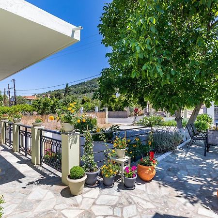 Casa Mia - 5 Min From Stafilos Beach Скопелос Экстерьер фото