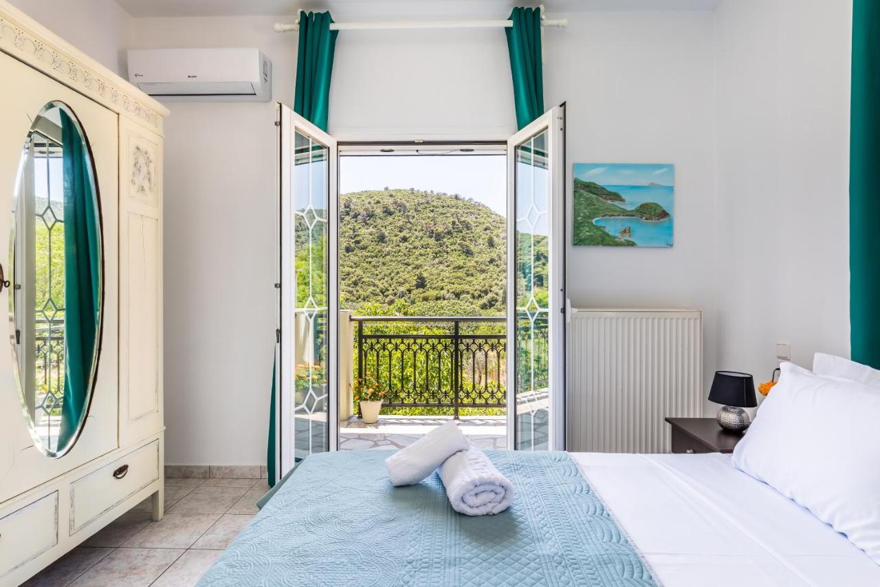 Casa Mia - 5 Min From Stafilos Beach Скопелос Экстерьер фото