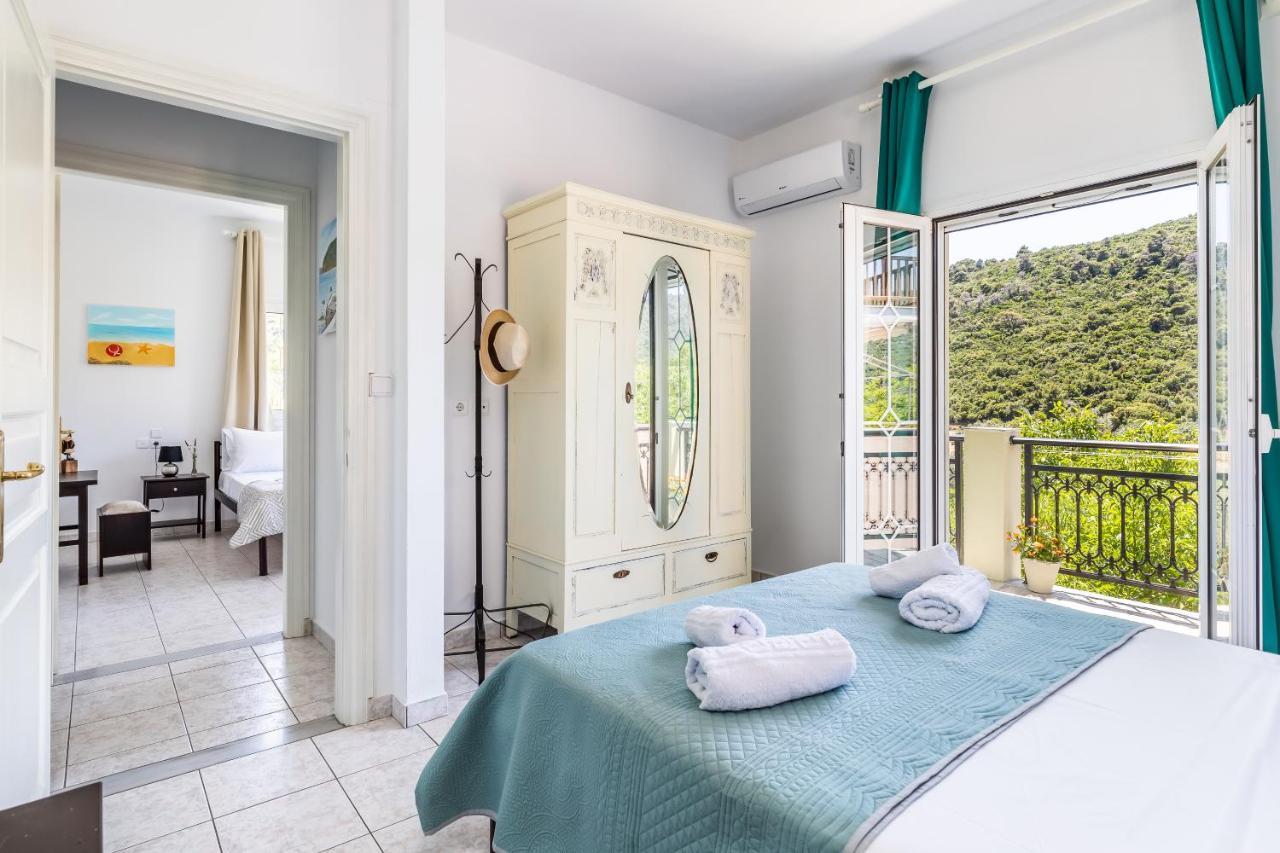 Casa Mia - 5 Min From Stafilos Beach Скопелос Экстерьер фото